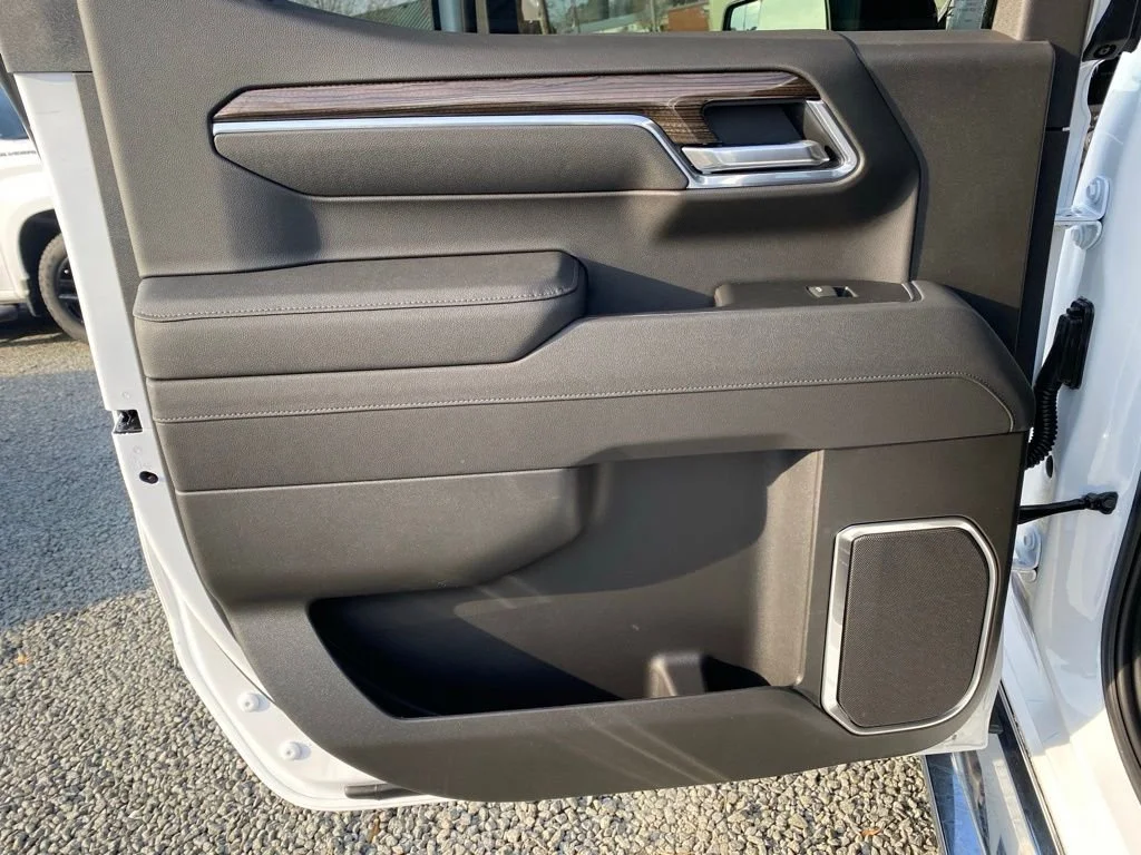 2025 Chevrolet Silverado 1500 LT - Photo 16