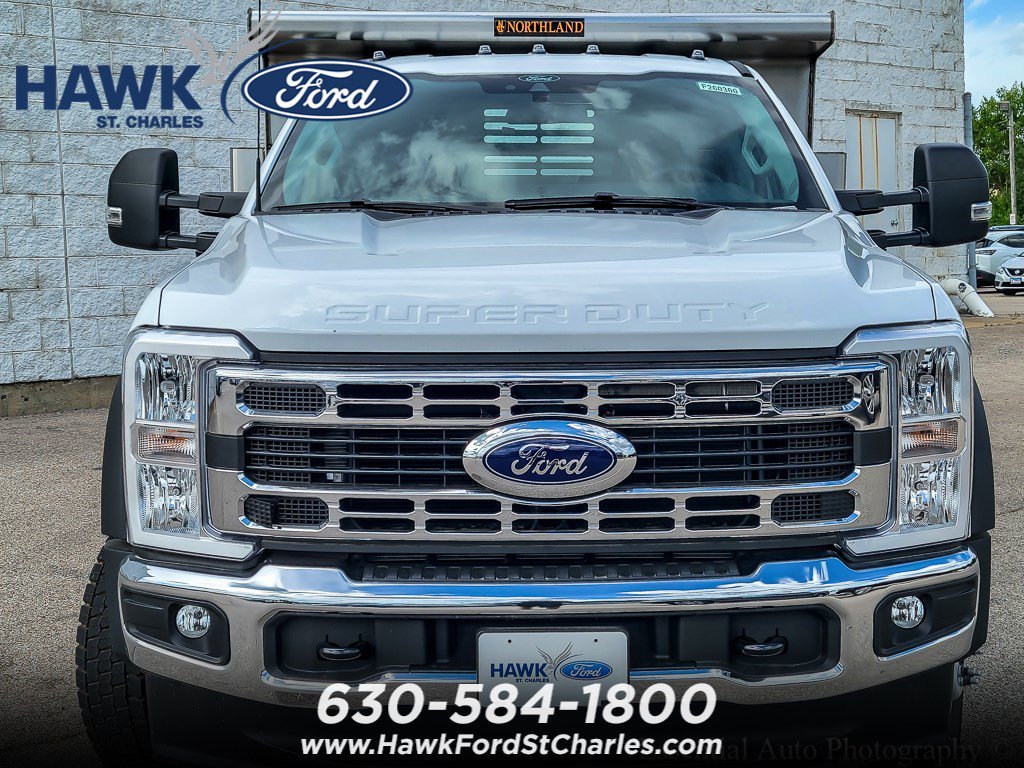 New 2026 Oxford White Ford F-450® XL image 2