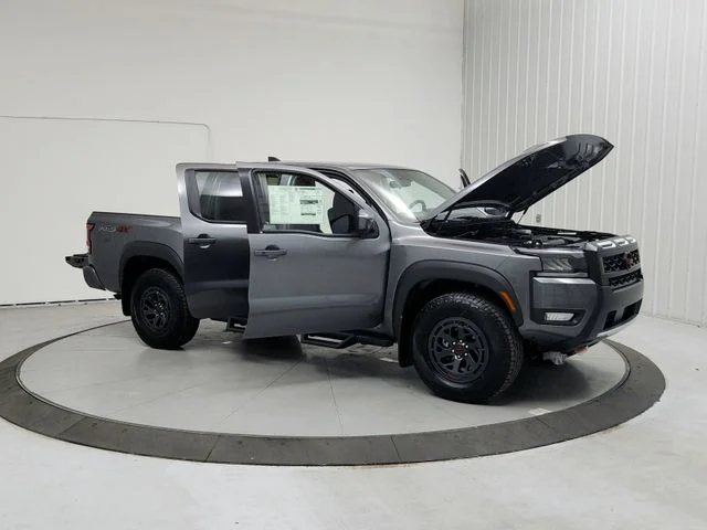 2026 Nissan Frontier PRO-4X - Photo 9