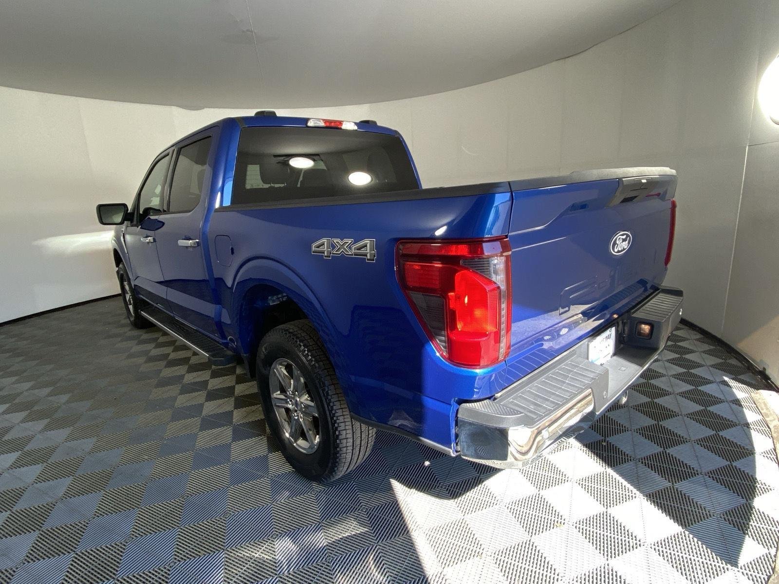 Used 2025 Atlas Blue Ford XLT image 5