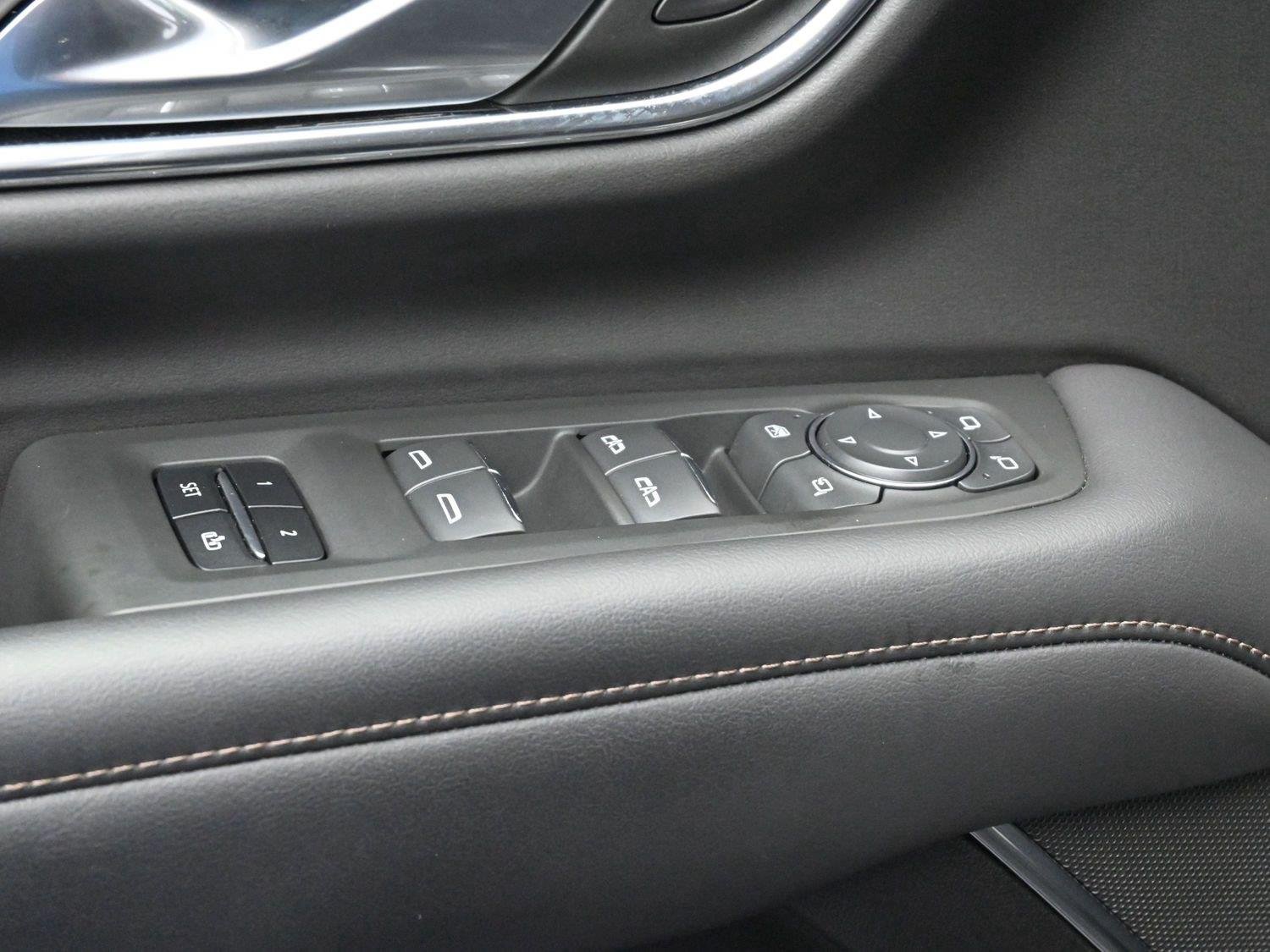 Used 2022 Black Chevrolet High Country image 16