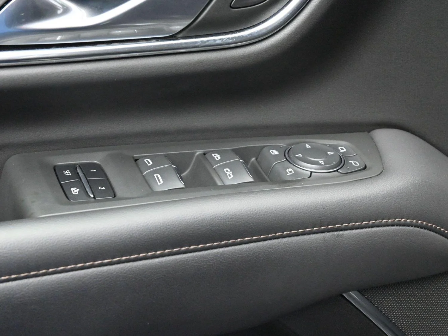 Used 2022 Black Chevrolet High Country image 16