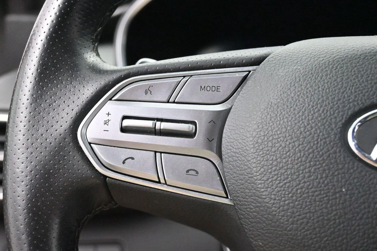 Used 2023 Red Hyundai Calligraphy image 19