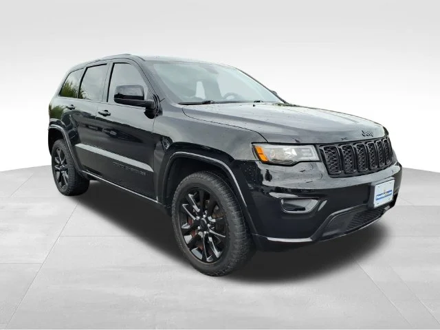 Used 2020 Black Jeep Altitude image 15
