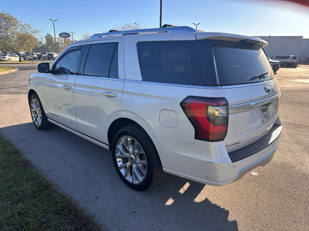 Used 2018 White Platinum Clearcoat Metallic Ford Platinum image 6