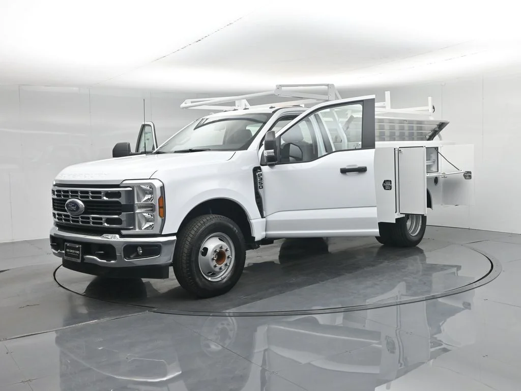 New 2026 White Ford XL image 31