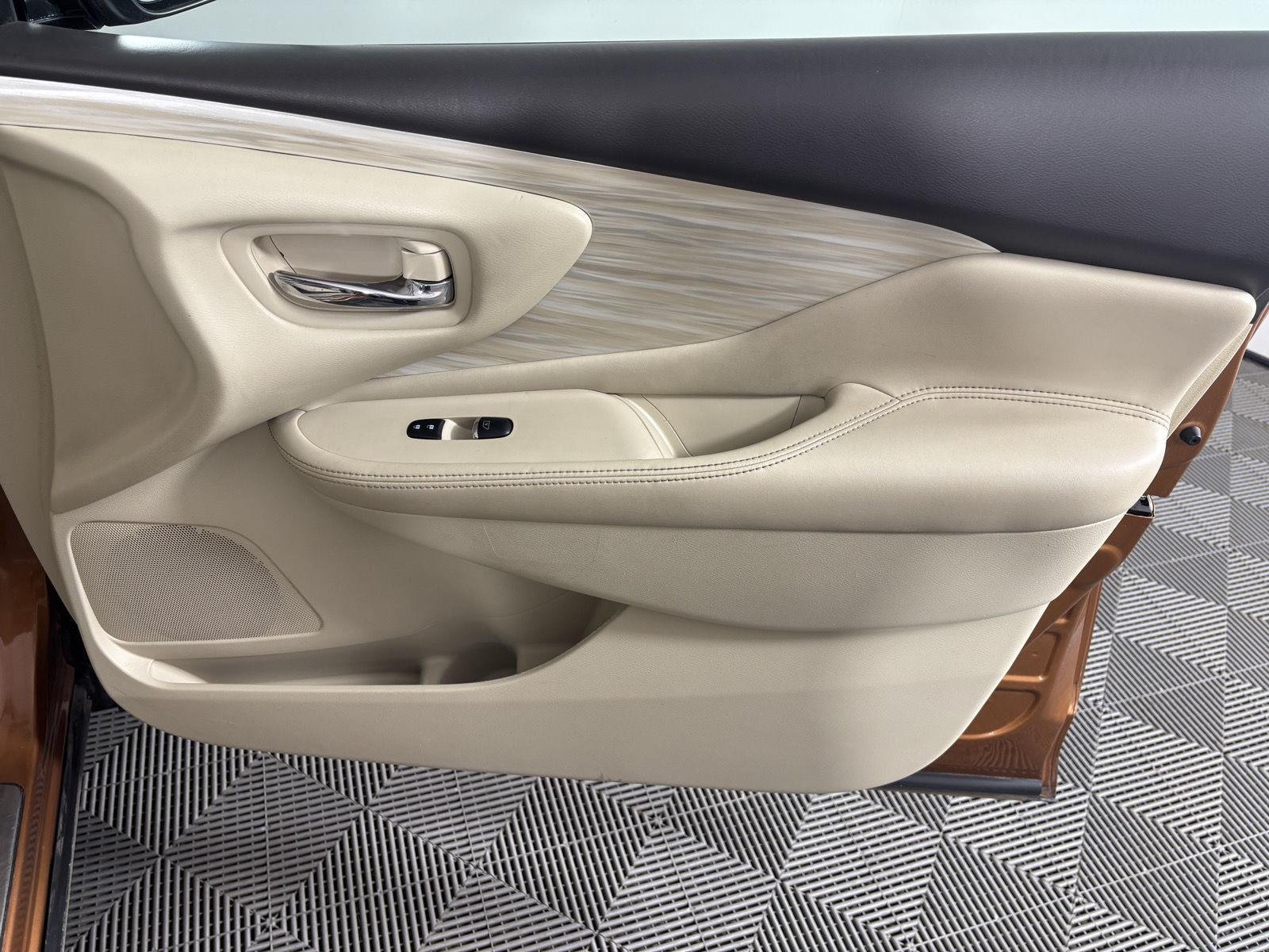 Used 2017 Pacific Sunset Metallic Nissan Platinum image 24