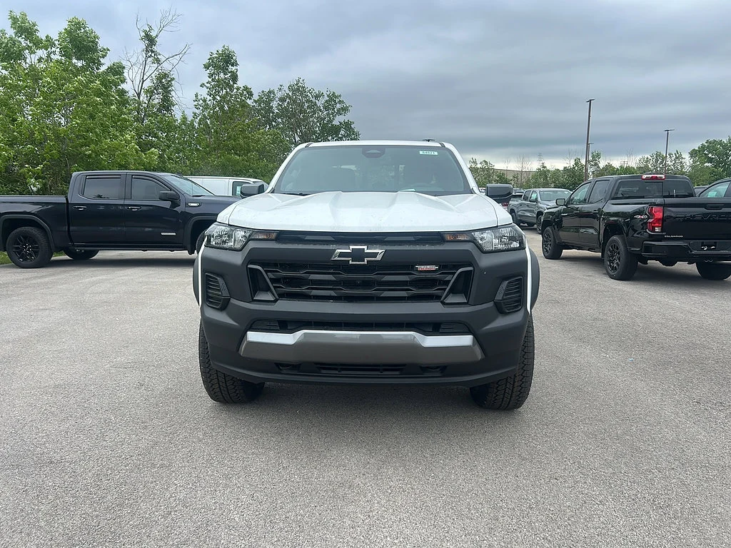 New 2026 Summit White Chevrolet Trail Boss image 2