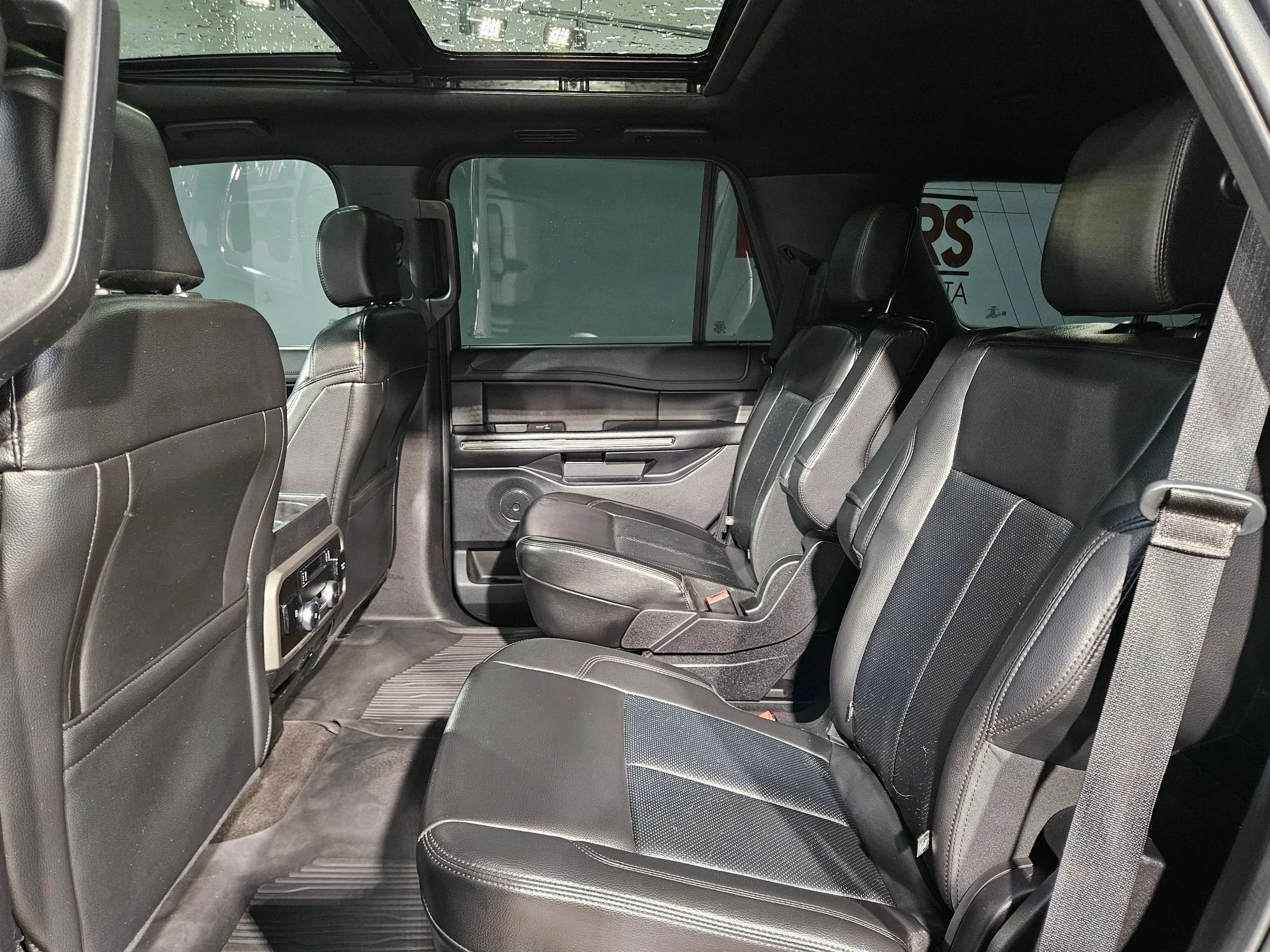 Used 2020 Agate Black Ford XLT image 36