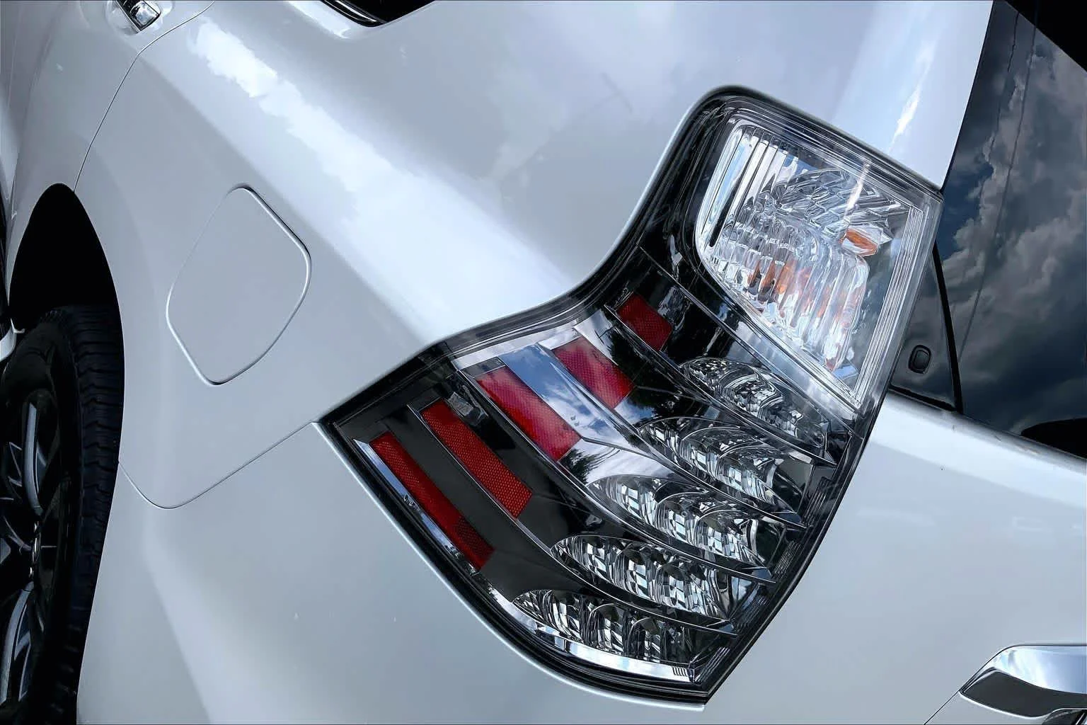 Certified Used 2023 EMINENT WHITE PEARL Lexus Premium image 29