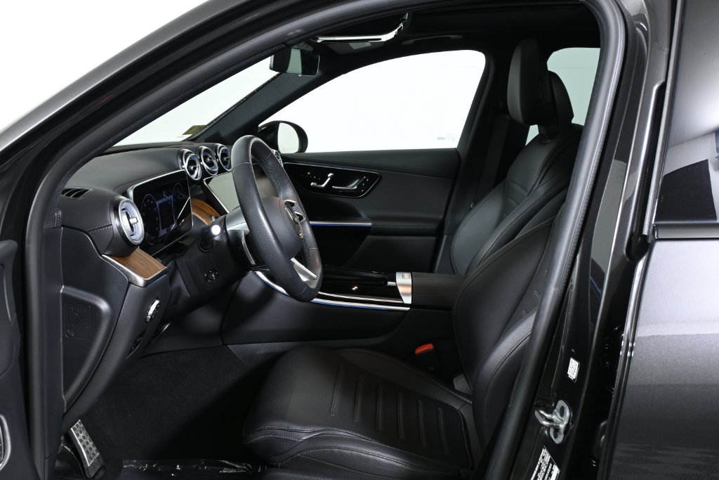 2026 Mercedes-Benz GLC Base - Photo 3