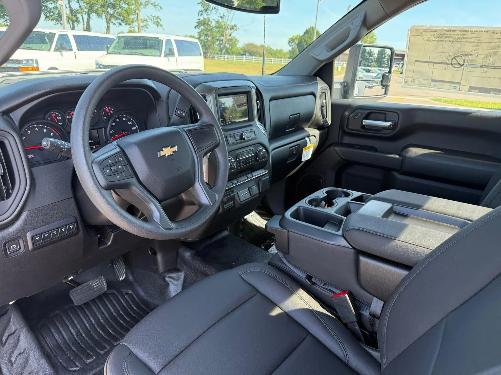 New 2026 Summit White Chevrolet Work Truck image 15