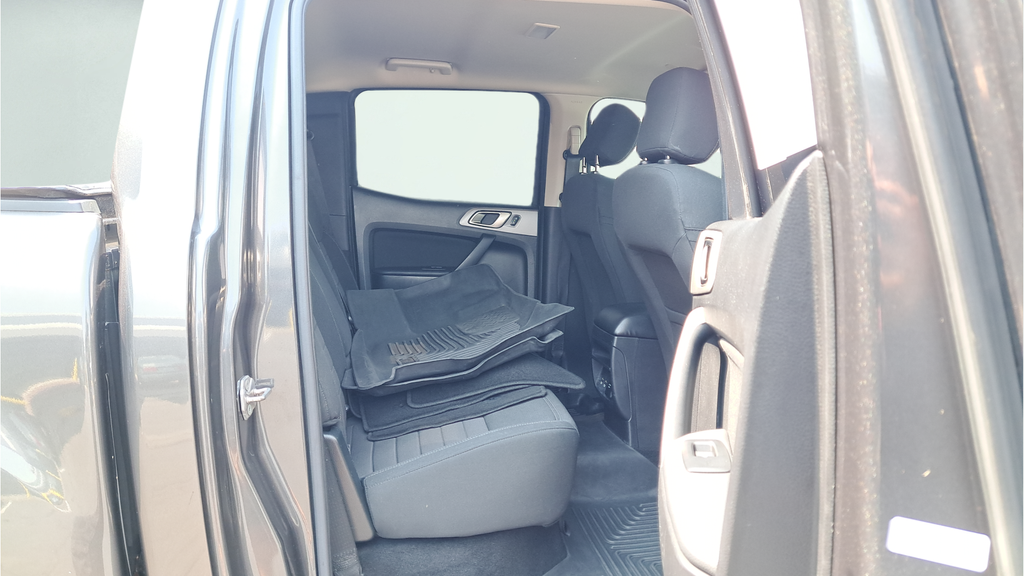 Used 2019 Gray Ford XLT image 14
