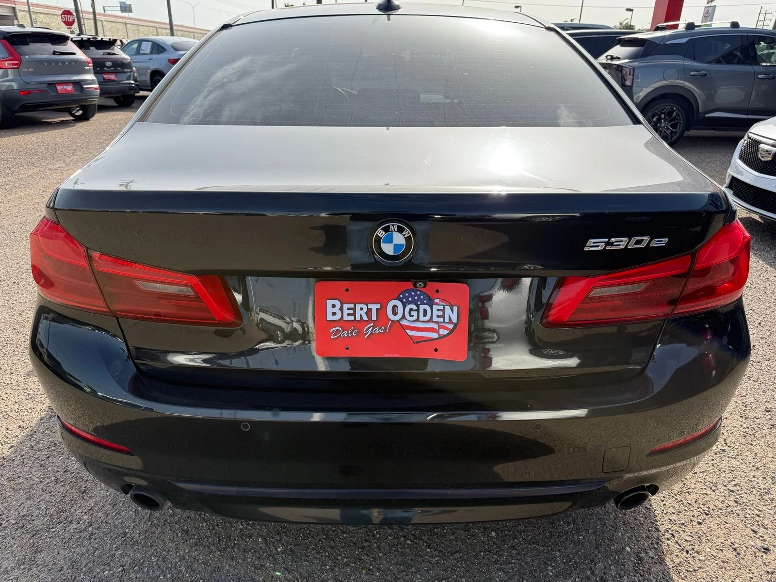 Used 2019 Black BMW 530e iPerformance image 4