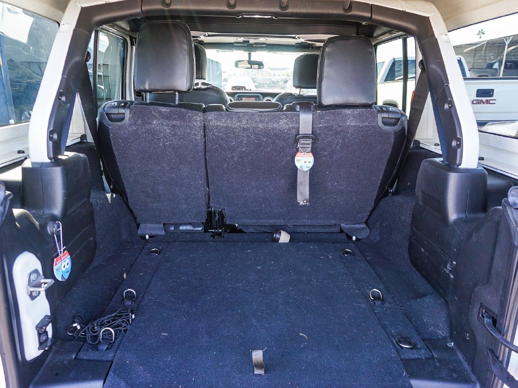 Used 2021 White Jeep Unlimited Willys image 24