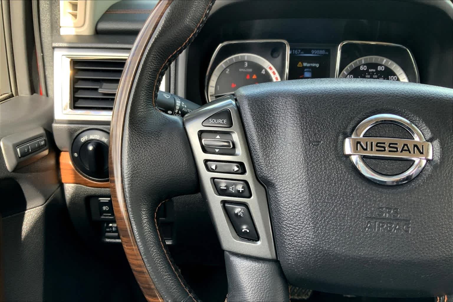 Used 2016  Nissan Platinum Reserve image 22