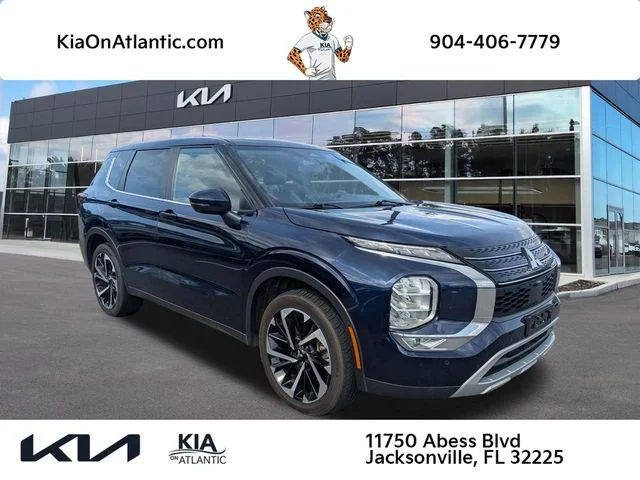 2024 Mitsubishi Outlander SE Black Edition S-AWC's photo