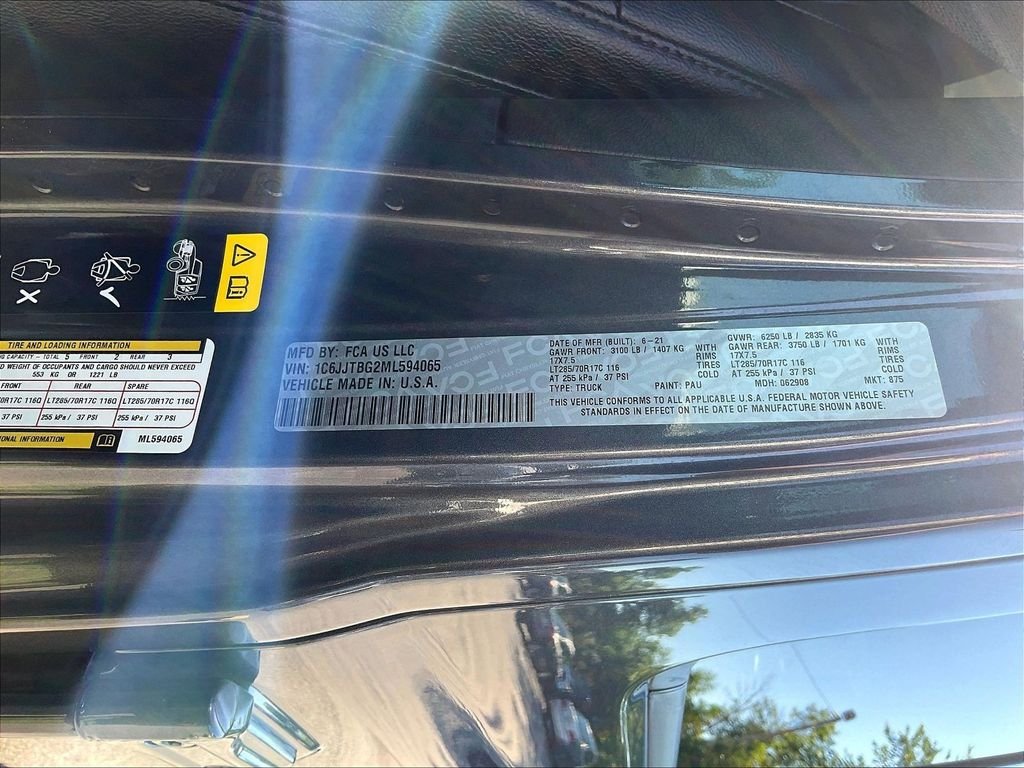 Used 2021 Gray Jeep Rubicon image 33