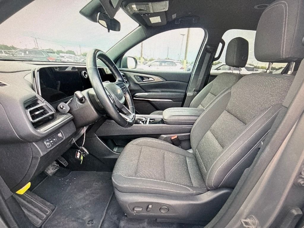 Used 2024 Gray Chevrolet LT image 6