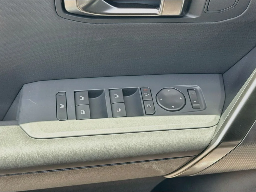 New 2027 Terrain Brown Kia X-Line S image 17