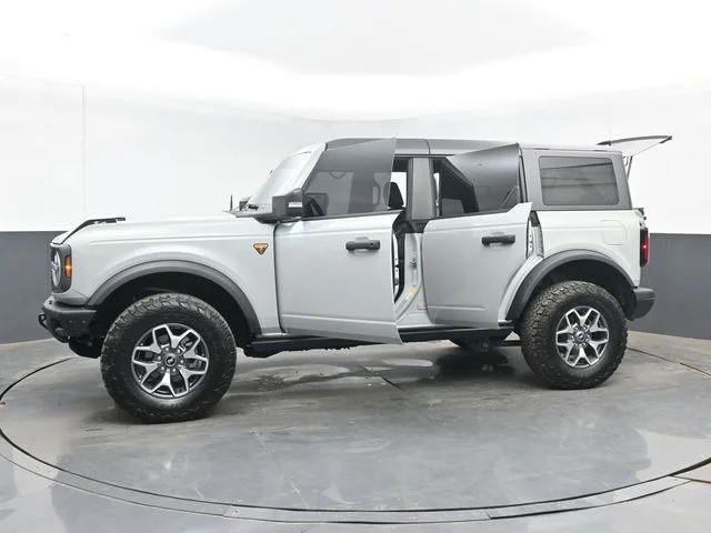 Used 2024 Green Ford Badlands image 57