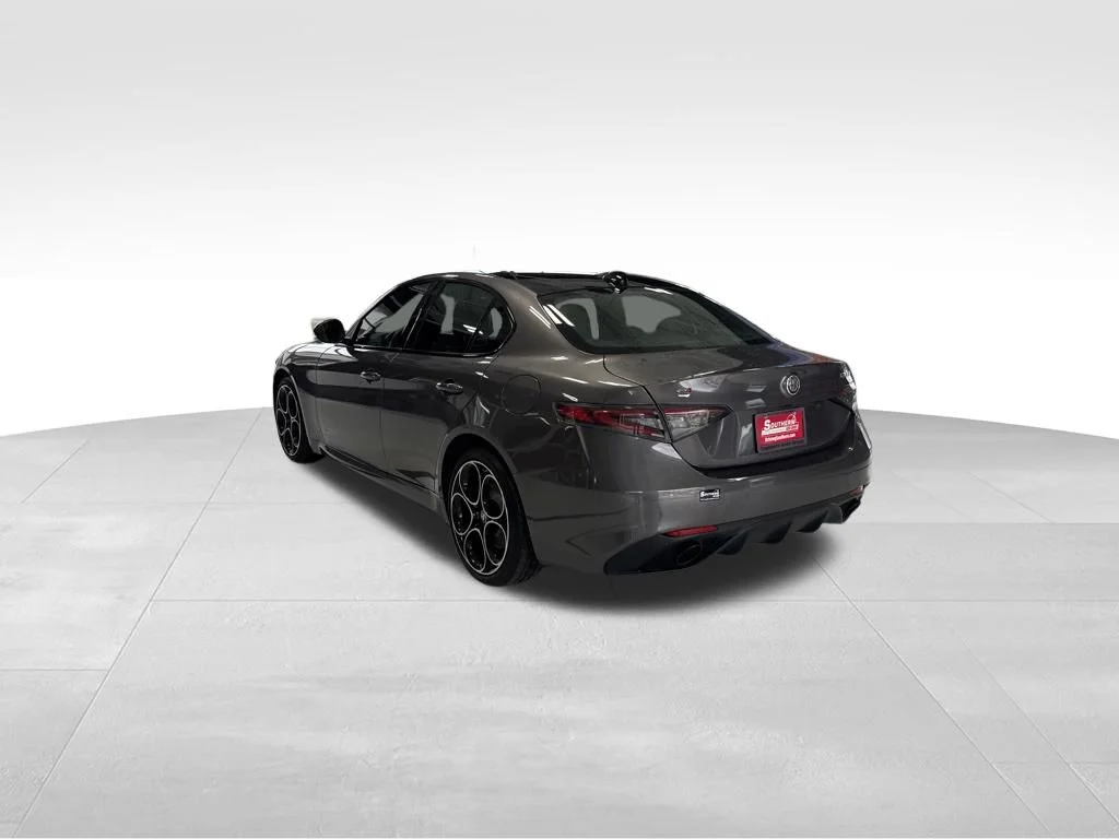 Used 2024 Gray Alfa Romeo Veloce image 3
