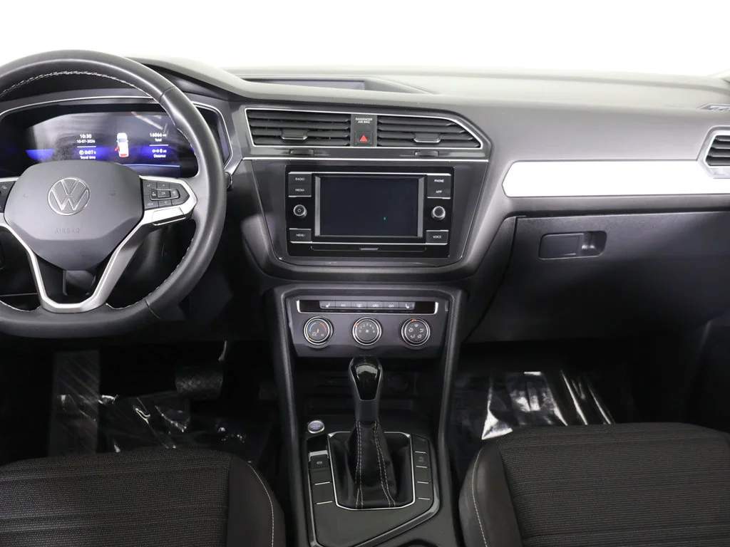 Used 2024 Silver Metallic Volkswagen 2.0T S image 37
