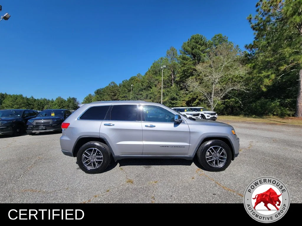 Used 2019 Silver Jeep Limited image 8