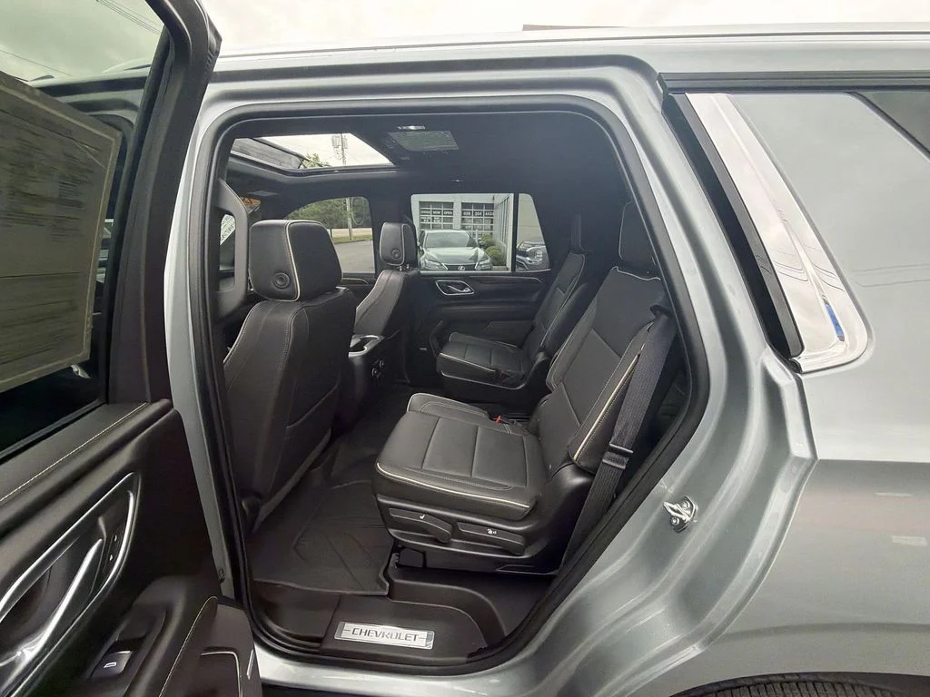 Used 2024 Gray Chevrolet Premier image 22