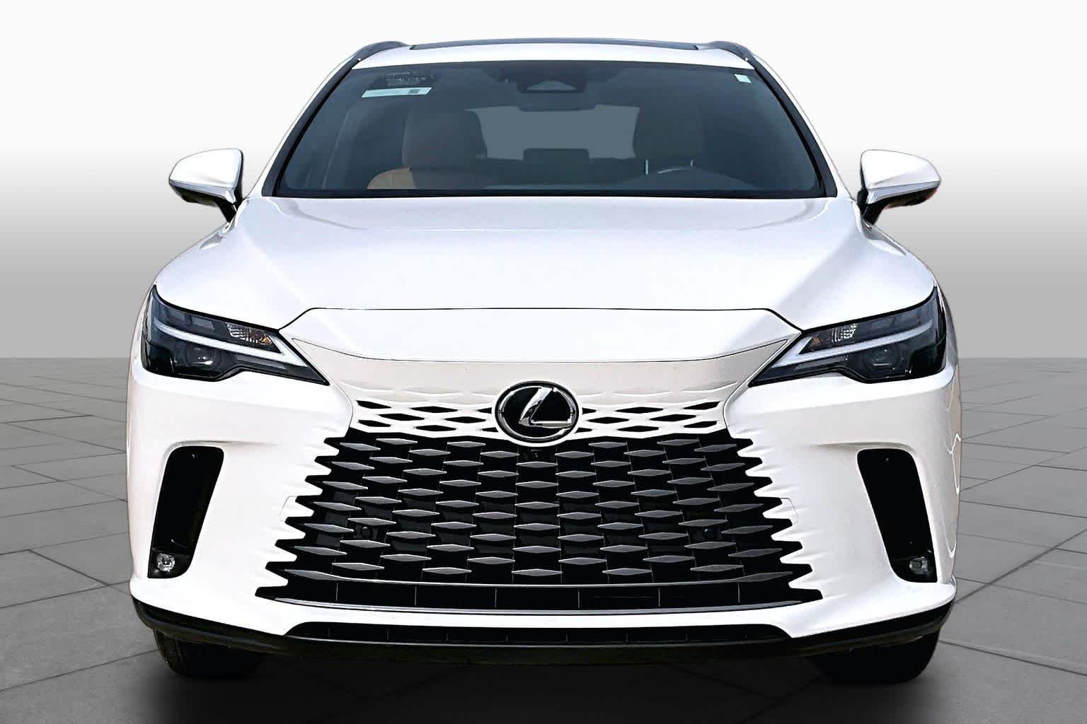 Used 2025 Eminent White Pearl Lexus Premium image 4