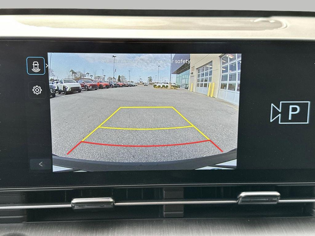 New 2026 Atlas White Hyundai SEL Sport FWD image 18