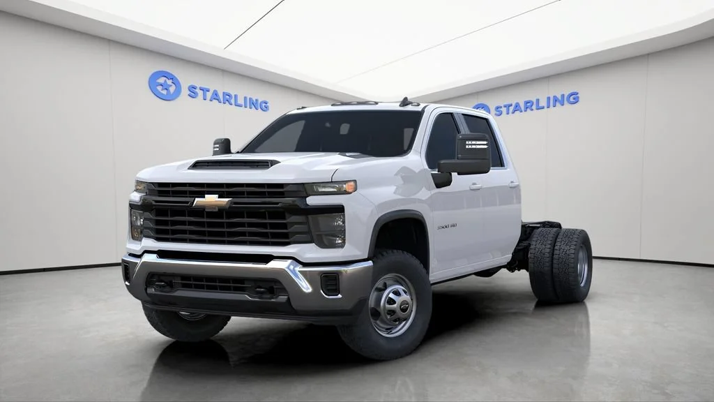 New 2026 Summit White Chevrolet Work Truck image 7