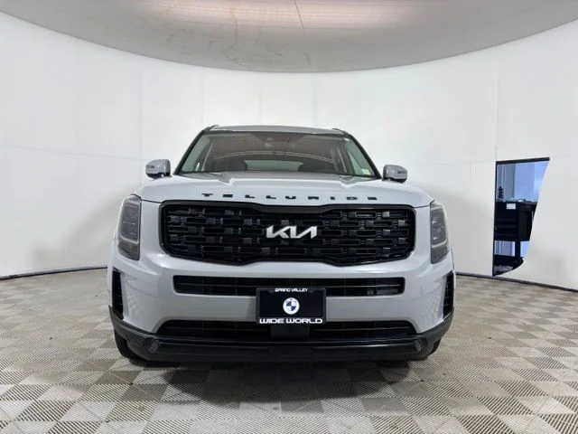 Used 2022 Gray Kia EX image 2
