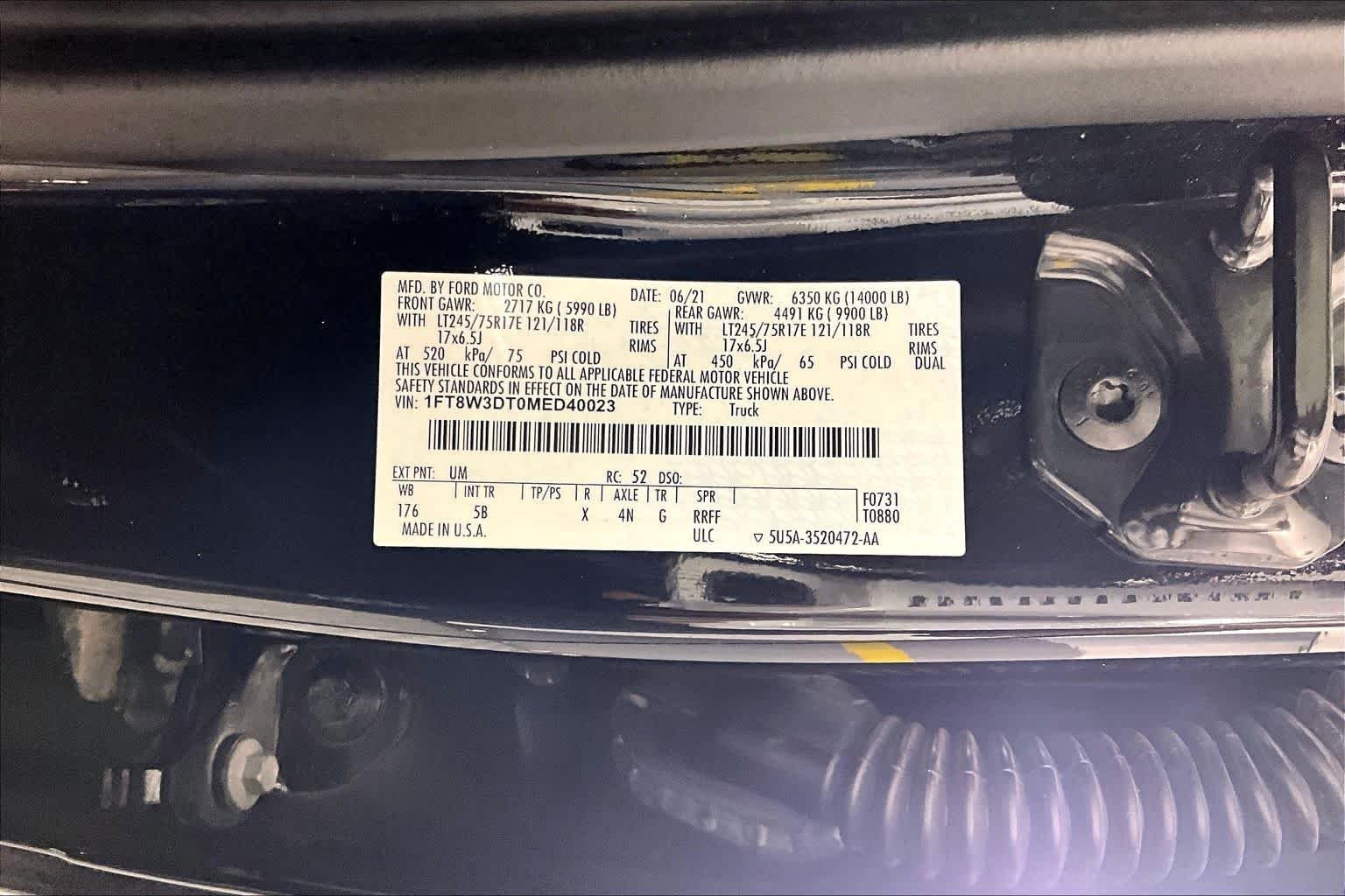 Used 2021 Agate Black Ford LARIAT image 32