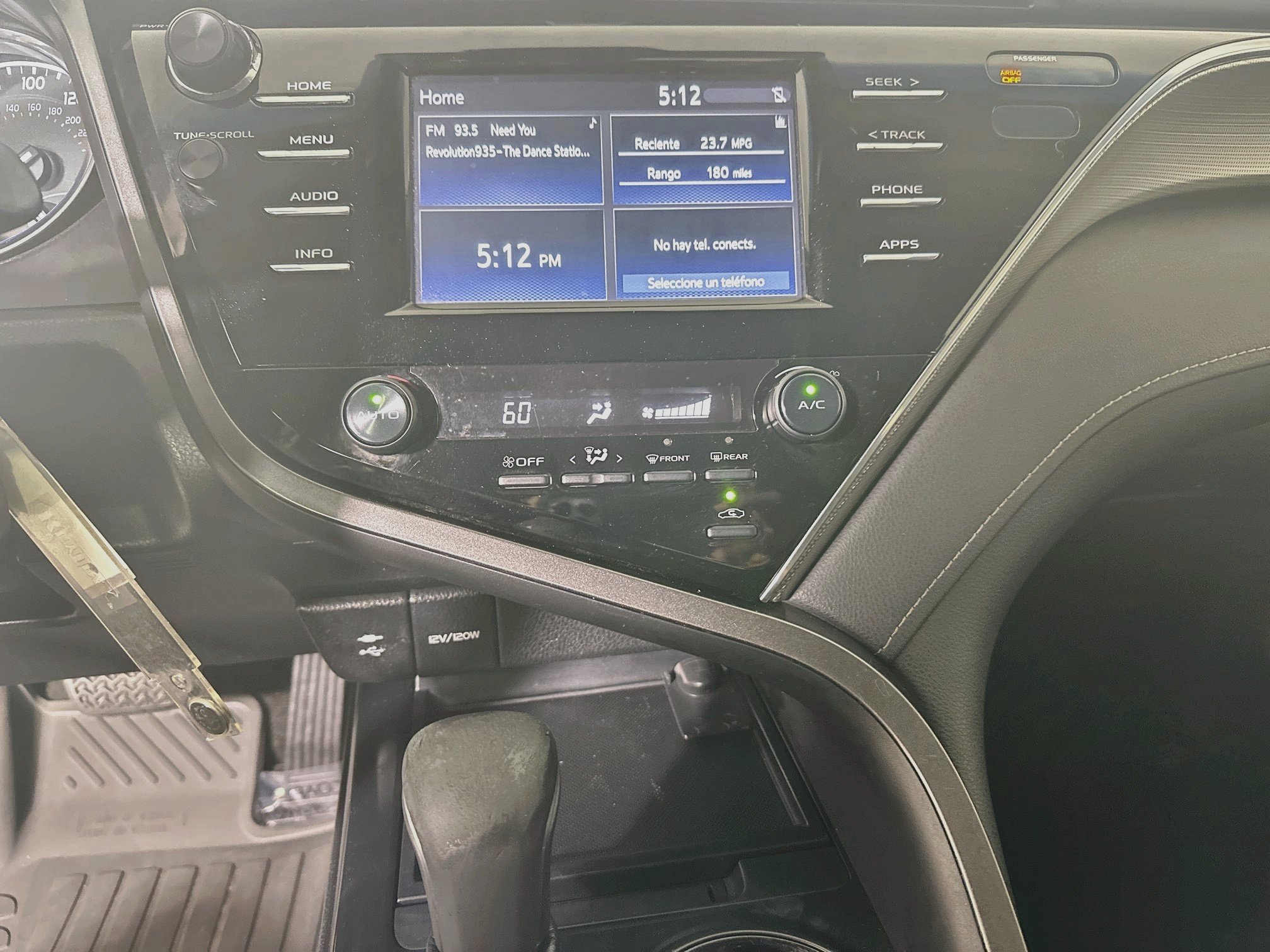 Used 2018 Super White Toyota SE image 23