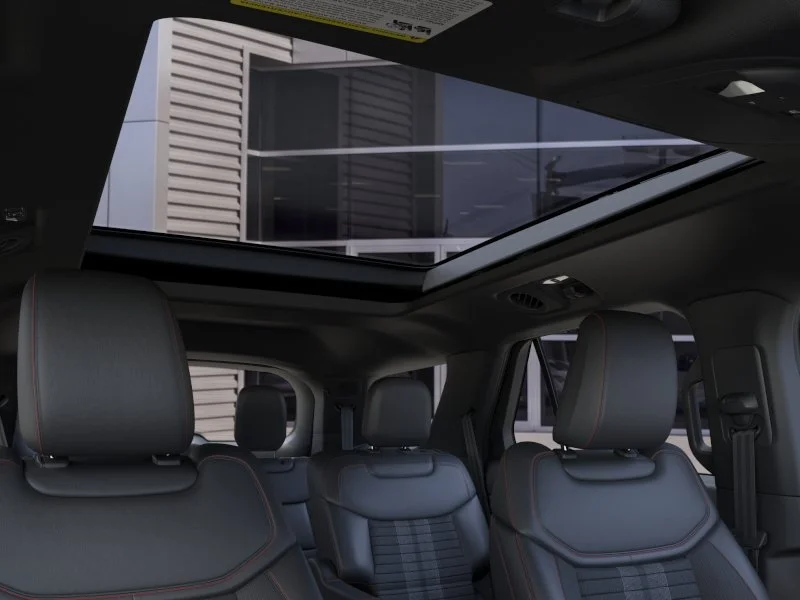 New 2026 Space White Metallic Ford ST-Line image 44