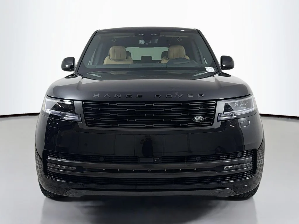 New 2026 Santorini Black Land Rover SE image 2