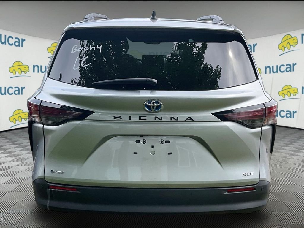 Used 2025 Silver Toyota XLE image 3