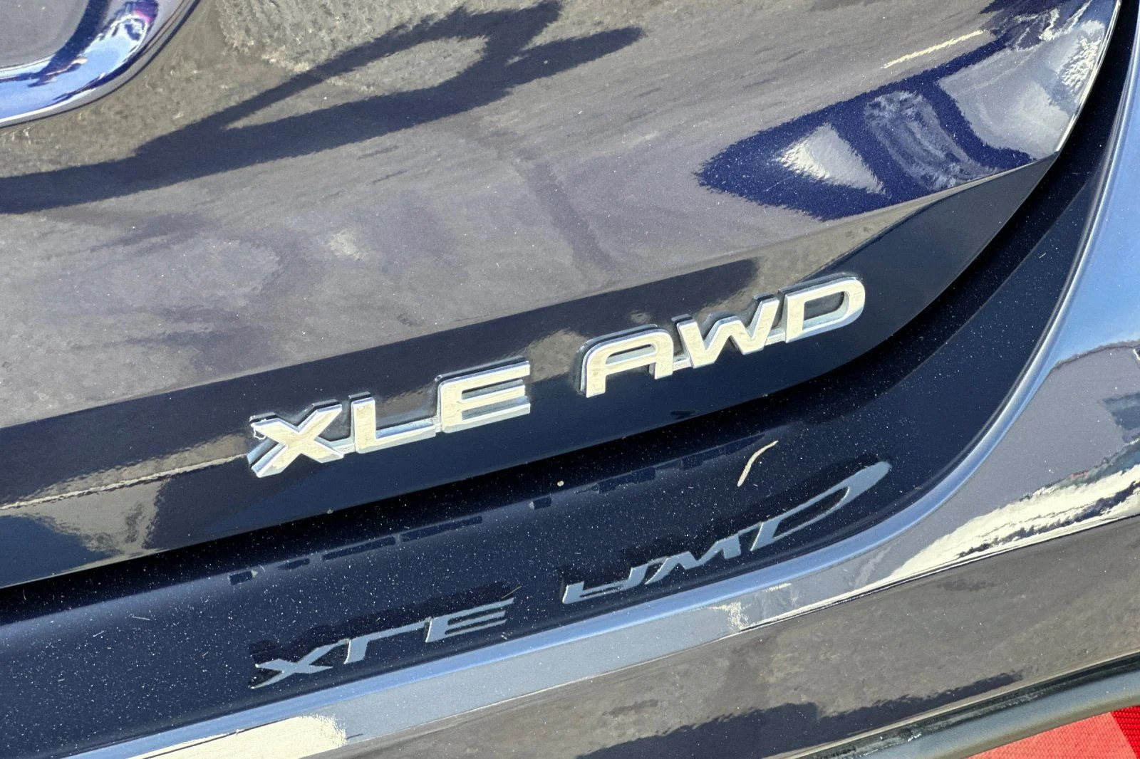 Used 2021  Toyota XLE image 13