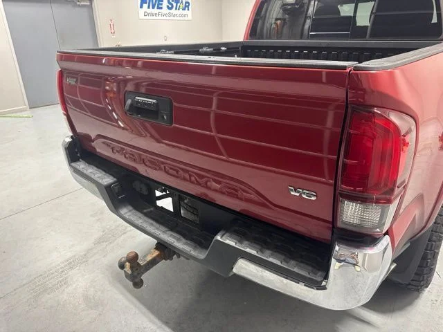 Used 2019 Red Toyota SR5 image 7