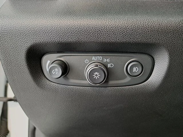 Used 2020 White Chevrolet Premier image 12