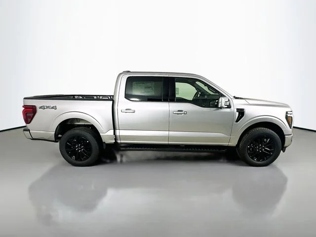 New 2026 Iconic Silver Metallic Ford Lariat image 8