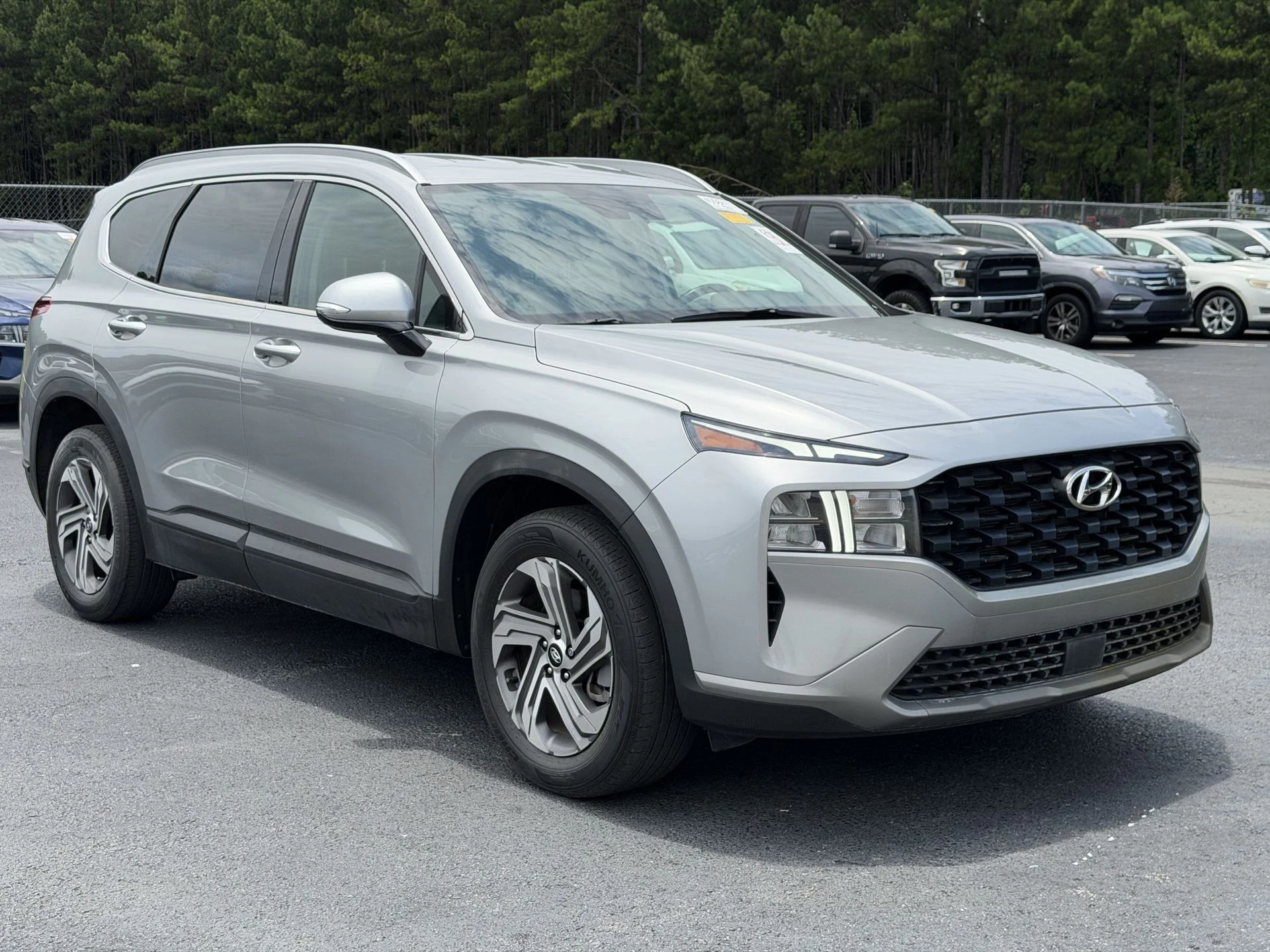 Used 2023 Shimmering Silver Pearl Hyundai SEL image 19