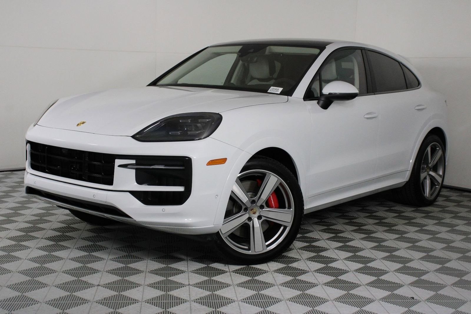 2026 Porsche Cayenne S's photo