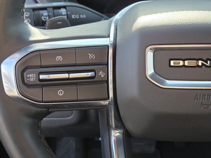 Used 2025 Black GMC Denali image 27