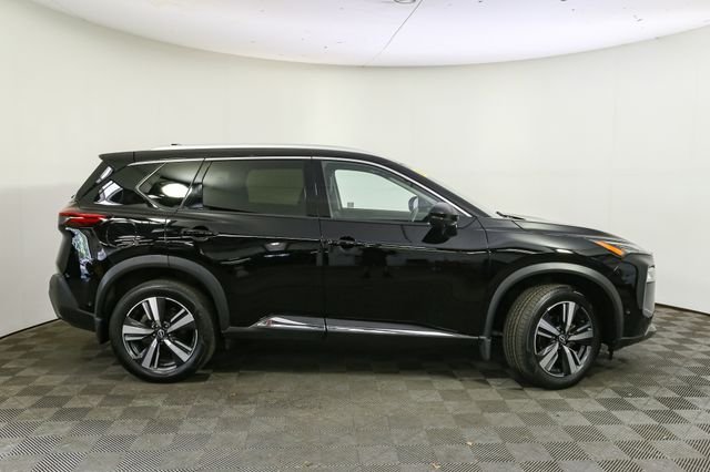 Used 2023 Black Nissan SL image 13