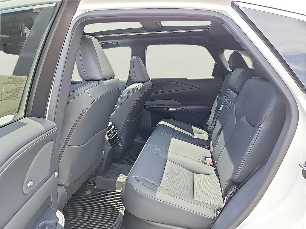 New 2026 Eminent White Pearl Lexus 350 Premium+ image 5