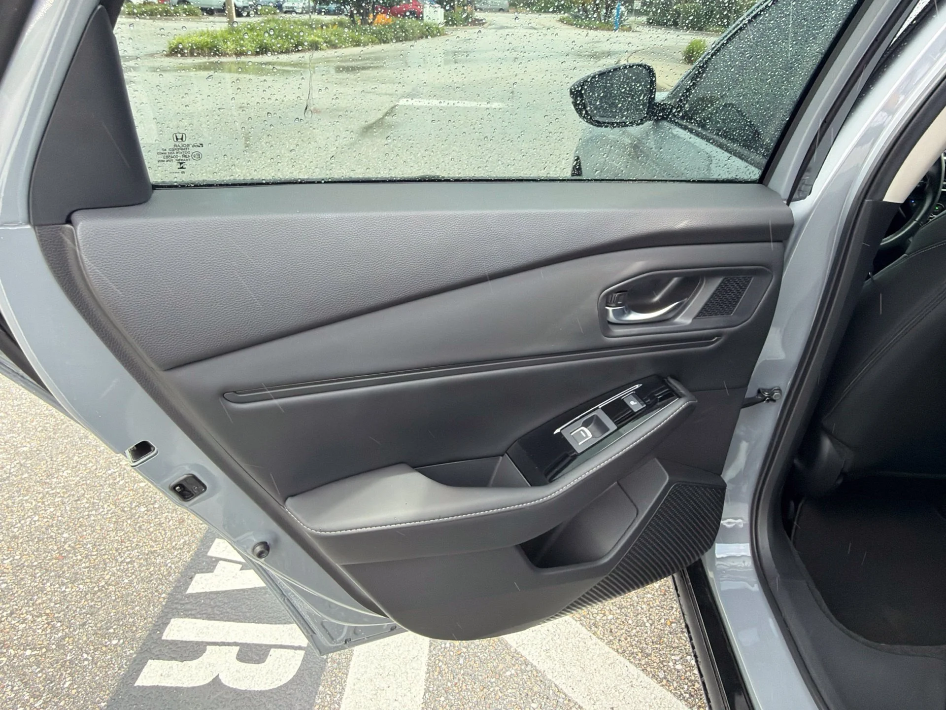 Certified Used 2024 Urban Gray Pearl Honda Touring image 14