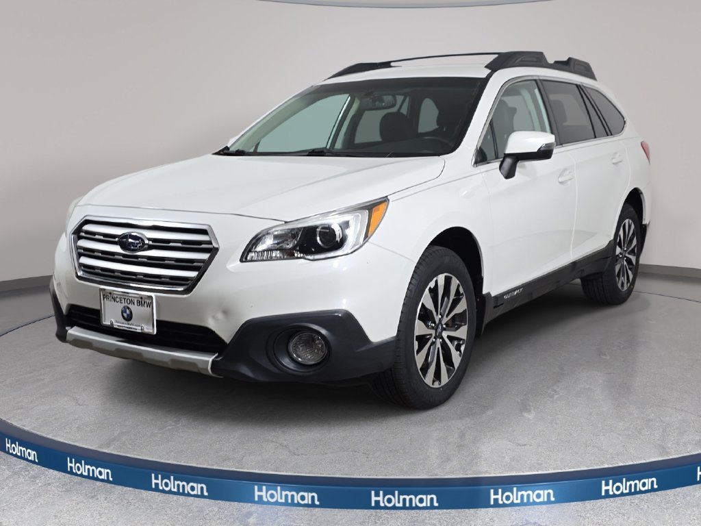 Used 2015 Crystal White Pearl Subaru 2.5i image 1