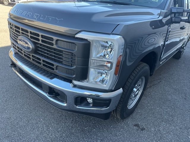 2025 Ford F-250 Super Duty XL - Photo 9